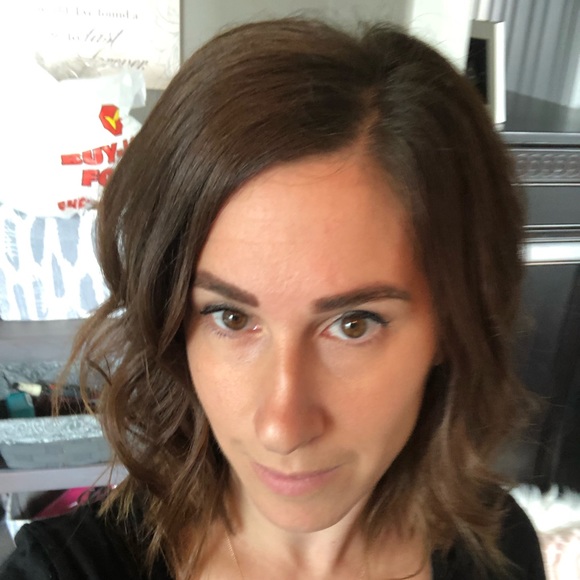 Meet your Posher, Crystal - Picture 1 of 1